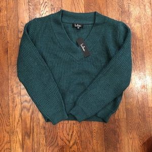 NWT Lulus Green VNeck Sweater